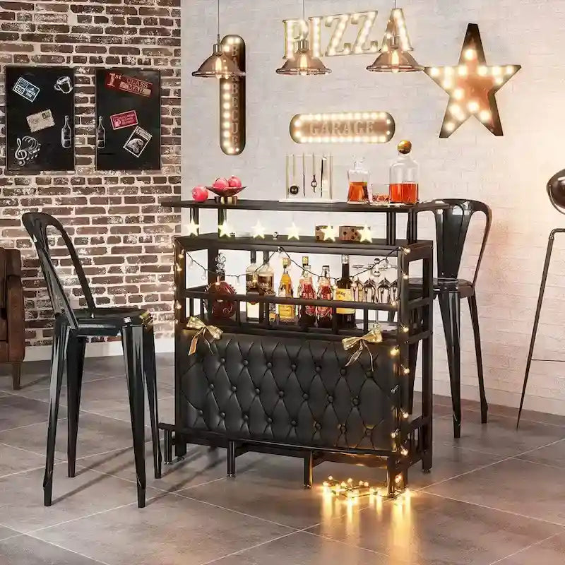 Meuble de bar pour la maison avec étagère de rangement rembourrée à l'avant et repose-pieds en métal pour sous-sol de maison